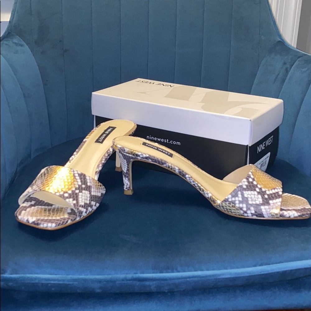 Shoes - Picture 3 of 5